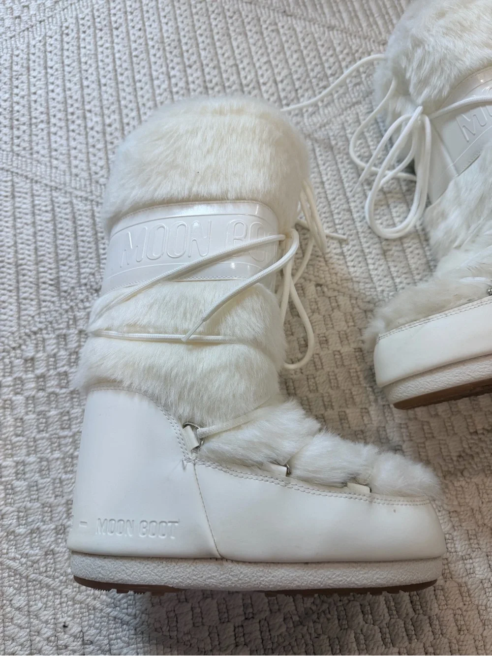 Moon Boot Icon Faux-Fur Boots in Optical White
